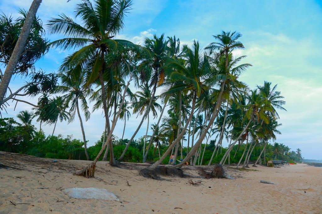 Autumn Moon Beach Cabanas Tangalle Dış mekan fotoğraf