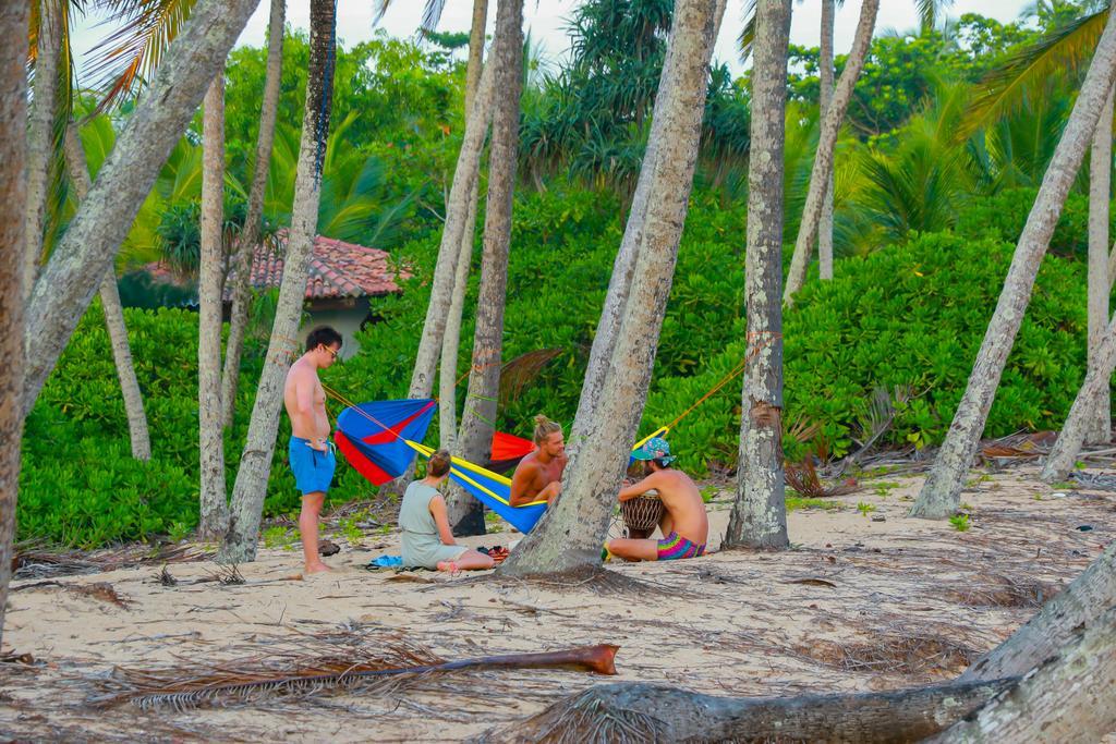 Autumn Moon Beach Cabanas Tangalle Dış mekan fotoğraf